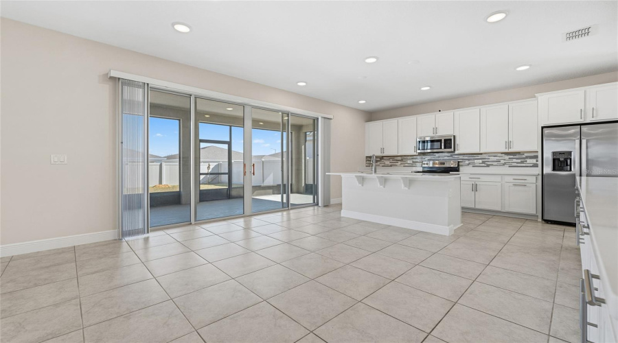 DAVENPORT, Florida 33837, 5 Bedrooms Bedrooms, ,3 BathroomsBathrooms,Residential,For Sale,SUGARWOOD,0,MFRS5143807