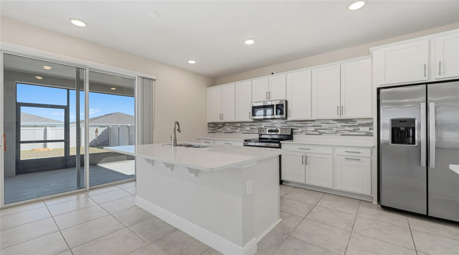 DAVENPORT, Florida 33837, 5 Bedrooms Bedrooms, ,3 BathroomsBathrooms,Residential,For Sale,SUGARWOOD,0,MFRS5143807