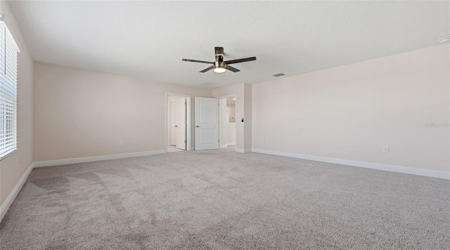 DAVENPORT, Florida 33837, 5 Bedrooms Bedrooms, ,3 BathroomsBathrooms,Residential,For Sale,SUGARWOOD,0,MFRS5143807