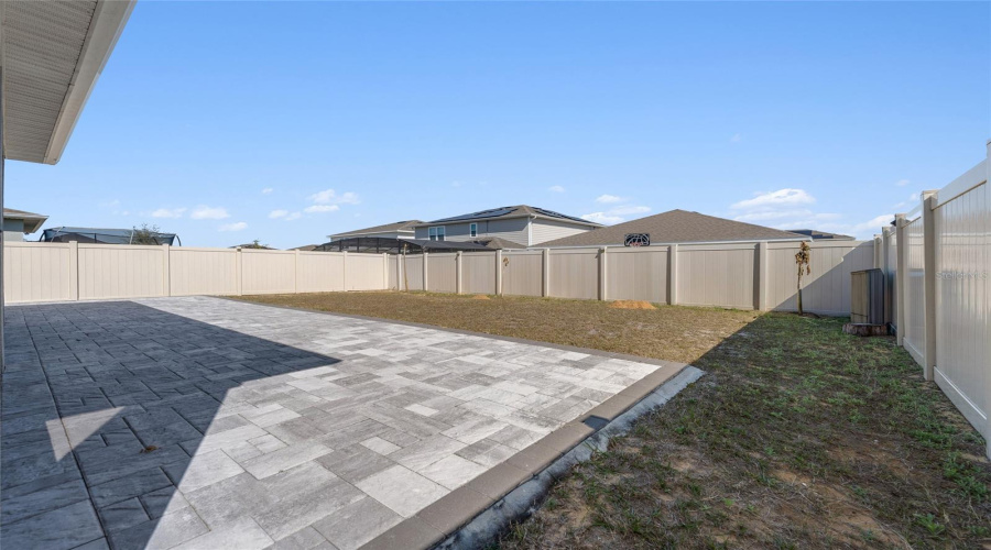 DAVENPORT, Florida 33837, 5 Bedrooms Bedrooms, ,3 BathroomsBathrooms,Residential,For Sale,SUGARWOOD,0,MFRS5143807