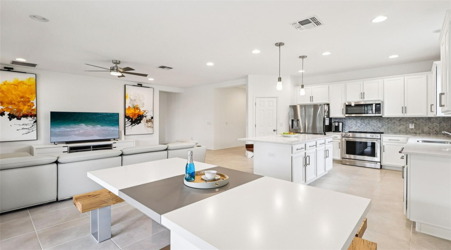 View from the sliding door that leads to the back lanai