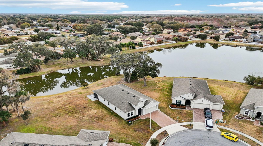 KISSIMMEE, Florida 34746, 4 Bedrooms Bedrooms, ,2 BathroomsBathrooms,Residential,For Sale,CREEKMORE,0,MFRTB8475736