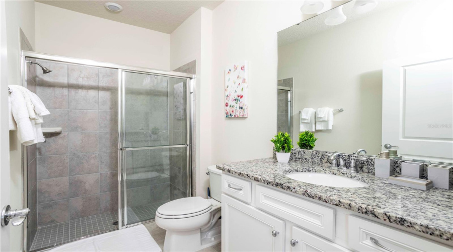 DAVENPORT, Florida 33897, 5 Bedrooms Bedrooms, ,4 BathroomsBathrooms,Residential,For Sale,JETTY,0,MFRO6381756