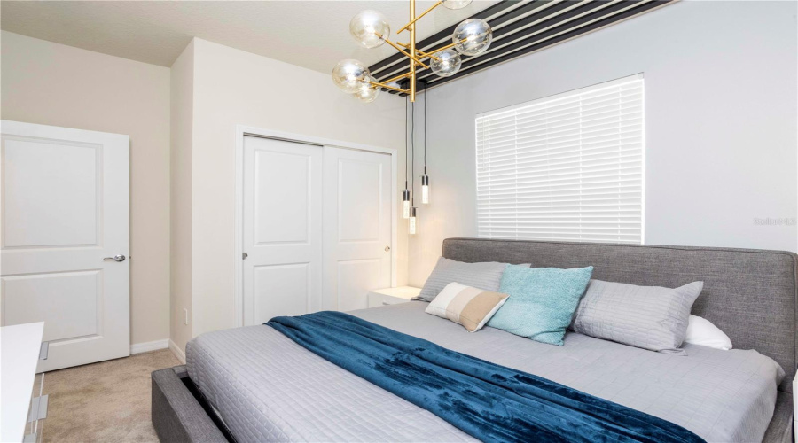 DAVENPORT, Florida 33897, 5 Bedrooms Bedrooms, ,4 BathroomsBathrooms,Residential,For Sale,JETTY,0,MFRO6381756