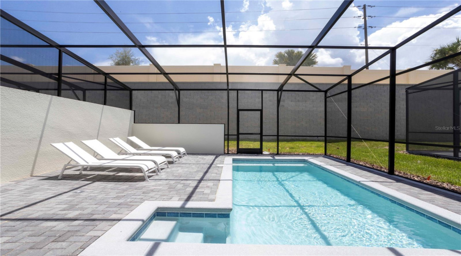 DAVENPORT, Florida 33897, 5 Bedrooms Bedrooms, ,4 BathroomsBathrooms,Residential,For Sale,JETTY,0,MFRO6381756