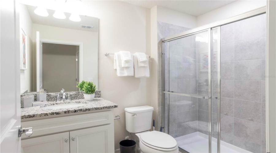 DAVENPORT, Florida 33897, 5 Bedrooms Bedrooms, ,4 BathroomsBathrooms,Residential,For Sale,JETTY,0,MFRO6381756