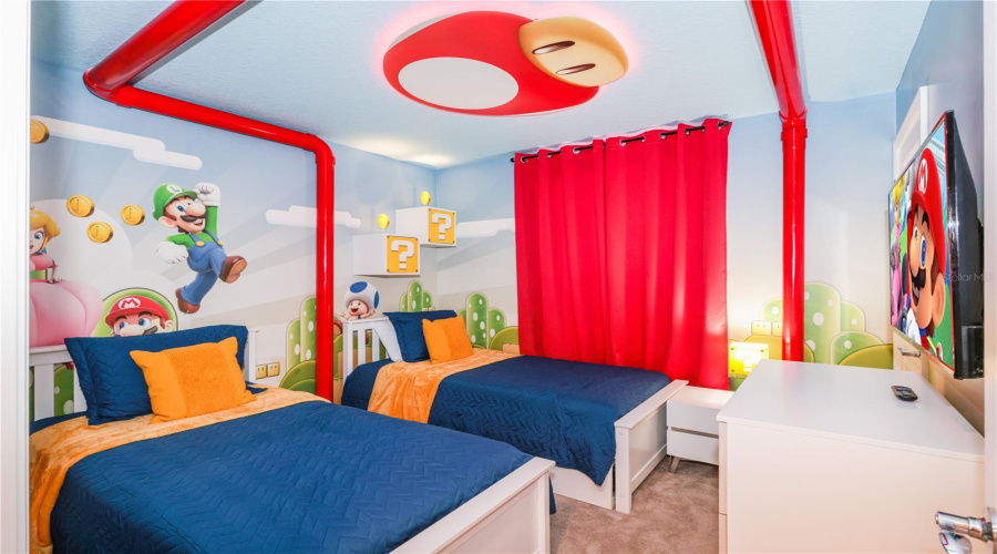 DAVENPORT, Florida 33897, 5 Bedrooms Bedrooms, ,4 BathroomsBathrooms,Residential,For Sale,JETTY,0,MFRO6381756