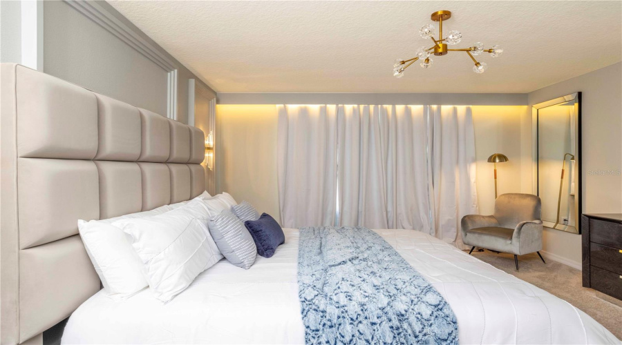 DAVENPORT, Florida 33897, 5 Bedrooms Bedrooms, ,4 BathroomsBathrooms,Residential,For Sale,JETTY,0,MFRO6381756