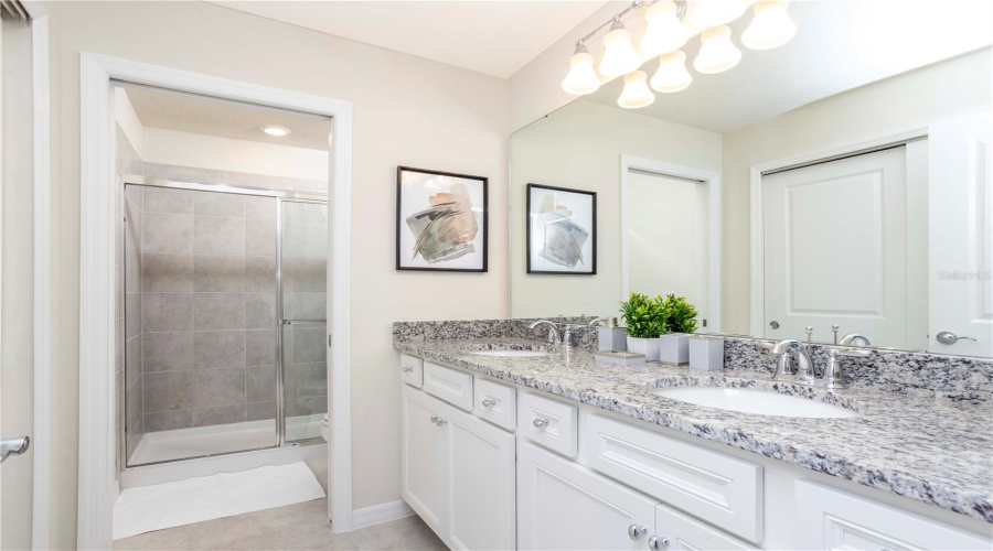 DAVENPORT, Florida 33897, 5 Bedrooms Bedrooms, ,4 BathroomsBathrooms,Residential,For Sale,JETTY,0,MFRO6381756