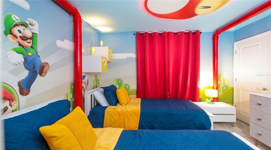 DAVENPORT, Florida 33897, 5 Bedrooms Bedrooms, ,4 BathroomsBathrooms,Residential,For Sale,JETTY,0,MFRO6381756