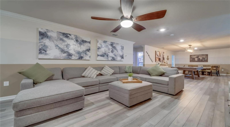 DAVENPORT, Florida 33897, 10 Bedrooms Bedrooms, ,8 BathroomsBathrooms,Residential,For Sale,LELANI,0,MFRS5133402