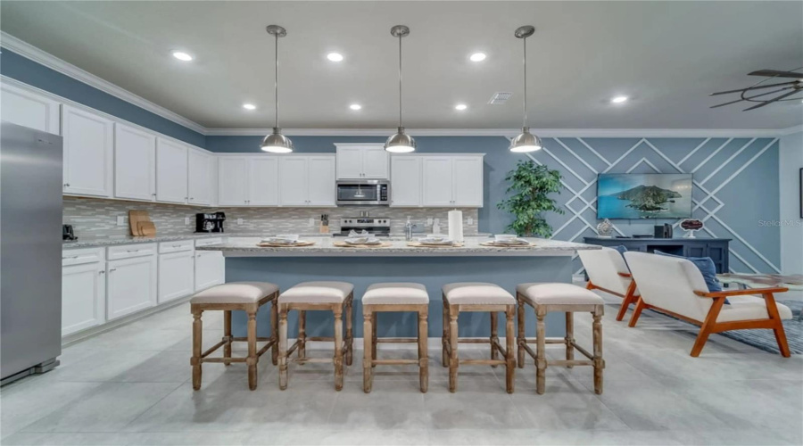 DAVENPORT, Florida 33897, 10 Bedrooms Bedrooms, ,8 BathroomsBathrooms,Residential,For Sale,LELANI,0,MFRS5133402