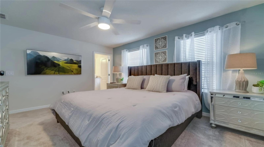 DAVENPORT, Florida 33897, 10 Bedrooms Bedrooms, ,8 BathroomsBathrooms,Residential,For Sale,LELANI,0,MFRS5133402