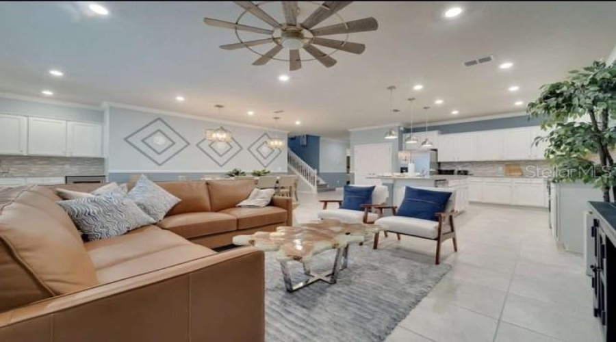 DAVENPORT, Florida 33897, 10 Bedrooms Bedrooms, ,8 BathroomsBathrooms,Residential,For Sale,LELANI,0,MFRS5133402