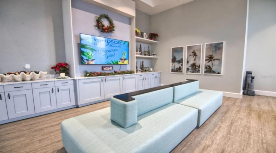 DAVENPORT, Florida 33897, 10 Bedrooms Bedrooms, ,8 BathroomsBathrooms,Residential,For Sale,LELANI,0,MFRS5133402