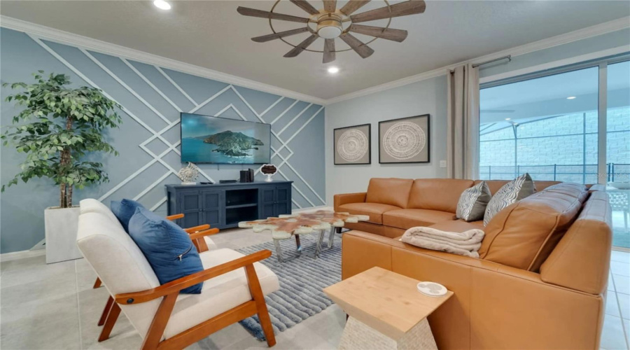 DAVENPORT, Florida 33897, 10 Bedrooms Bedrooms, ,8 BathroomsBathrooms,Residential,For Sale,LELANI,0,MFRS5133402