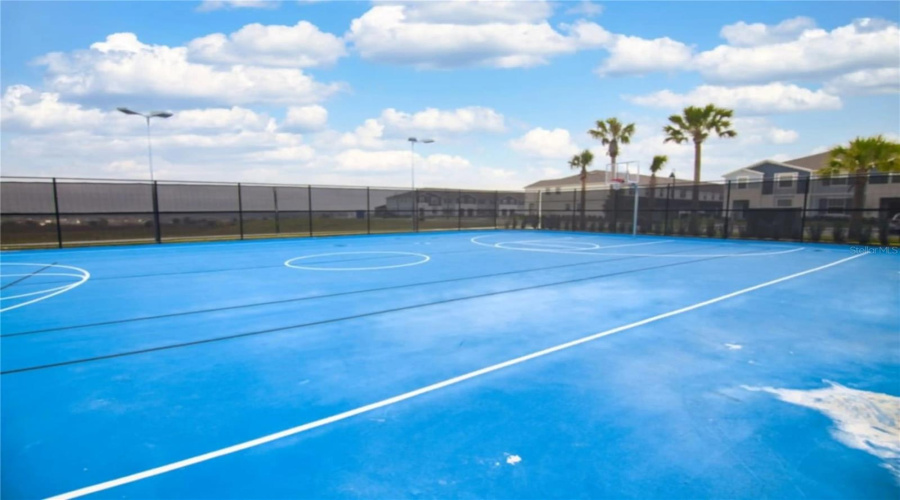 DAVENPORT, Florida 33897, 10 Bedrooms Bedrooms, ,8 BathroomsBathrooms,Residential,For Sale,LELANI,0,MFRS5133402