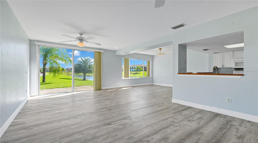 DAVENPORT, Florida 33897, 4 Bedrooms Bedrooms, ,3 BathroomsBathrooms,Residential,For Sale,WASHINGTON PALM,0,MFRO6354234