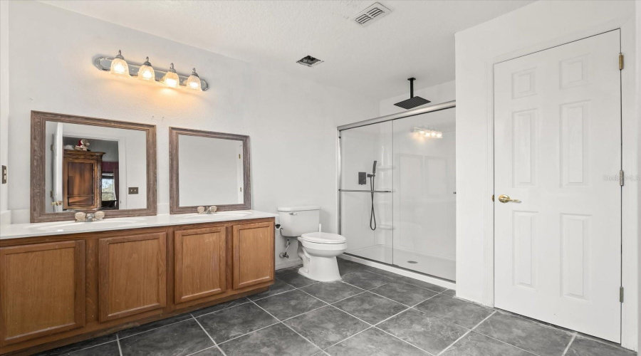 DAVENPORT, Florida 33897, 3 Bedrooms Bedrooms, ,2 BathroomsBathrooms,Residential,For Sale,RONA,0,MFRO6381045