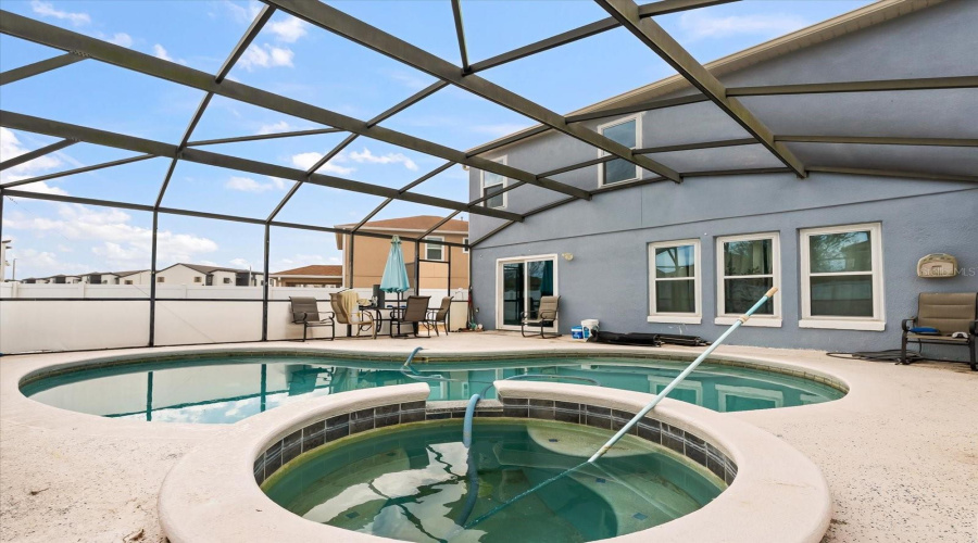 DAVENPORT, Florida 33897, 3 Bedrooms Bedrooms, ,2 BathroomsBathrooms,Residential,For Sale,RONA,0,MFRO6381045