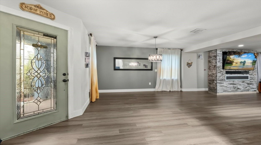 DAVENPORT, Florida 33897, 3 Bedrooms Bedrooms, ,2 BathroomsBathrooms,Residential,For Sale,RONA,0,MFRO6381045