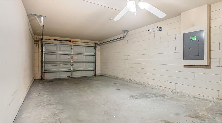 DAVENPORT, Florida 33896, 4 Bedrooms Bedrooms, ,3 BathroomsBathrooms,Residential,For Sale,ROYAL RIDGE,0,MFRG5107668