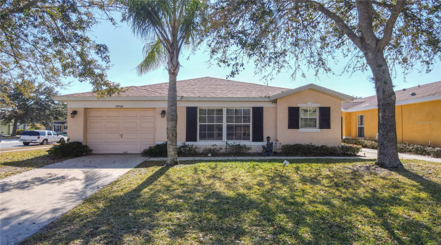 DAVENPORT, Florida 33896, 4 Bedrooms Bedrooms, ,3 BathroomsBathrooms,Residential,For Sale,ROYAL RIDGE,0,MFRG5107668