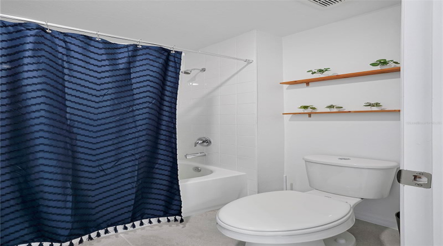 DAVENPORT, Florida 33896, 3 Bedrooms Bedrooms, ,2 BathroomsBathrooms,Residential,For Sale,SANIBEL,0,MFRO6382177