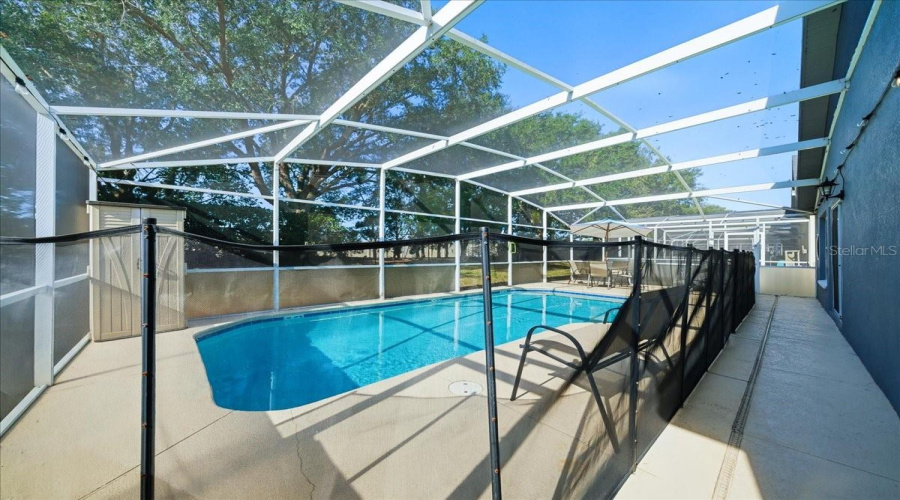 DAVENPORT, Florida 33897, 4 Bedrooms Bedrooms, ,2 BathroomsBathrooms,Residential,For Sale,BLOOMINGDALE,0,MFRO6380629