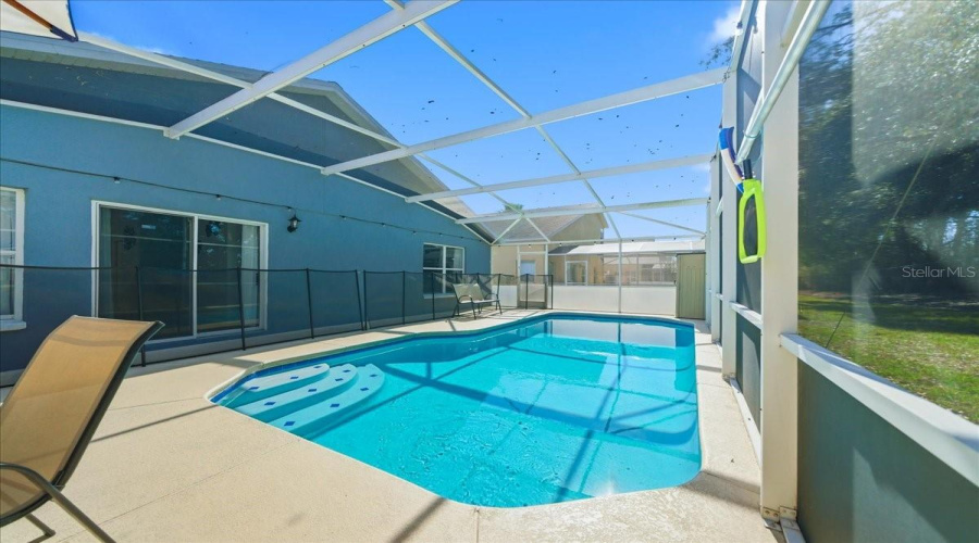 DAVENPORT, Florida 33897, 4 Bedrooms Bedrooms, ,2 BathroomsBathrooms,Residential,For Sale,BLOOMINGDALE,0,MFRO6380629