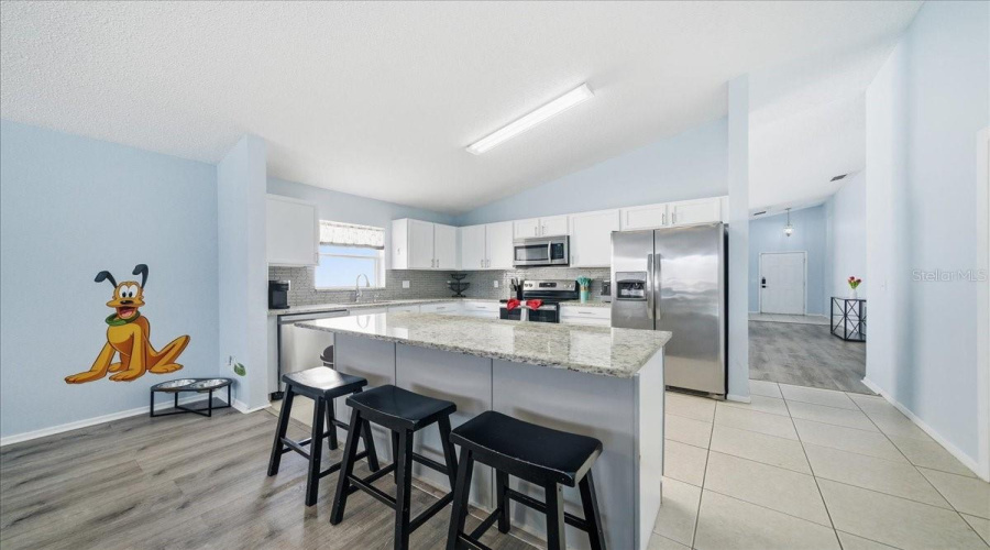 DAVENPORT, Florida 33897, 4 Bedrooms Bedrooms, ,2 BathroomsBathrooms,Residential,For Sale,BLOOMINGDALE,0,MFRO6380629