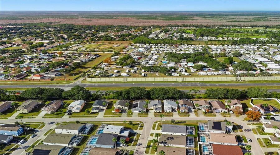 DAVENPORT, Florida 33897, 4 Bedrooms Bedrooms, ,2 BathroomsBathrooms,Residential,For Sale,BLOOMINGDALE,0,MFRO6380629