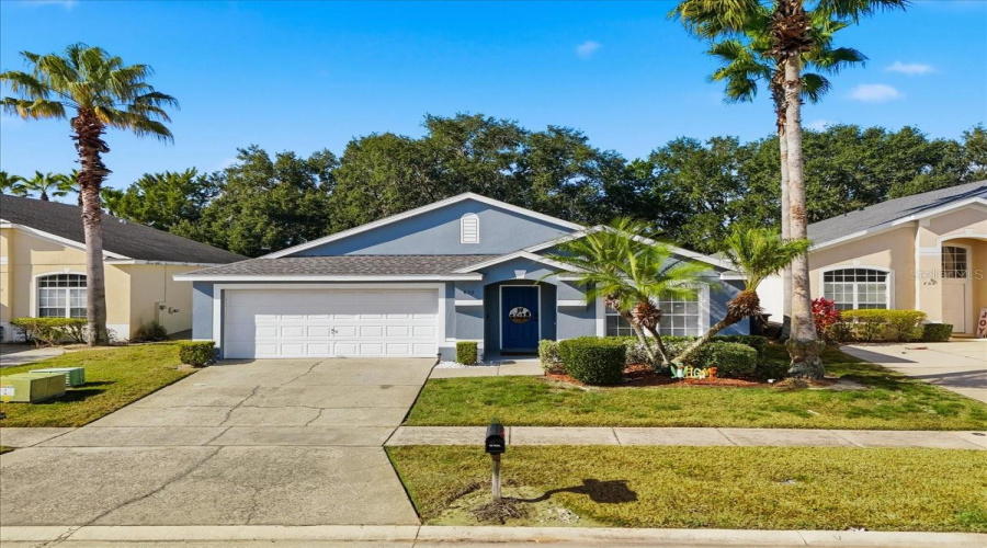 DAVENPORT, Florida 33897, 4 Bedrooms Bedrooms, ,2 BathroomsBathrooms,Residential,For Sale,BLOOMINGDALE,0,MFRO6380629