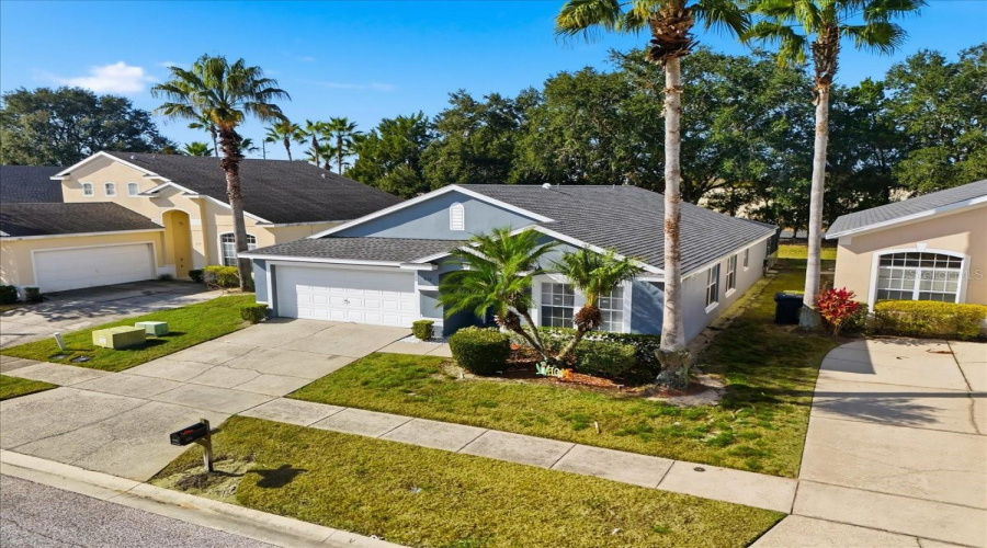 DAVENPORT, Florida 33897, 4 Bedrooms Bedrooms, ,2 BathroomsBathrooms,Residential,For Sale,BLOOMINGDALE,0,MFRO6380629