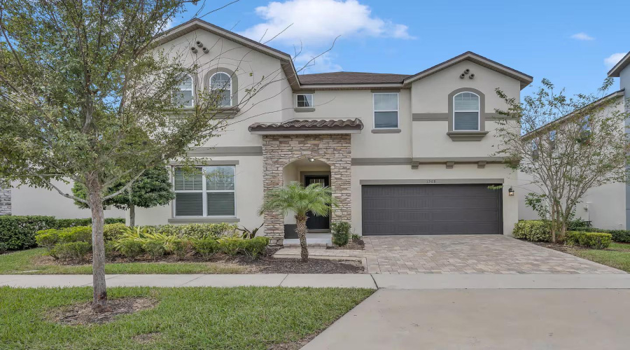KISSIMMEE, Florida 34747, 9 Bedrooms Bedrooms, ,6 BathroomsBathrooms,Residential,For Sale,NASSAU POINT,0,MFRO6378553