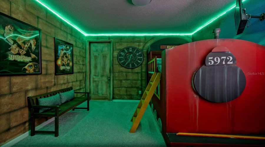 KISSIMMEE, Florida 34747, 9 Bedrooms Bedrooms, ,6 BathroomsBathrooms,Residential,For Sale,NASSAU POINT,0,MFRO6378553