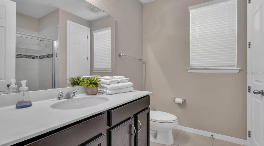 KISSIMMEE, Florida 34747, 9 Bedrooms Bedrooms, ,6 BathroomsBathrooms,Residential,For Sale,NASSAU POINT,0,MFRO6378553