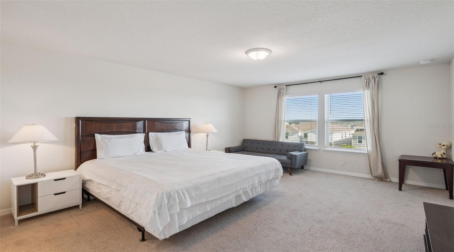 DAVENPORT, Florida 33897, 5 Bedrooms Bedrooms, ,4 BathroomsBathrooms,Residential,For Sale,PACIFIC,0,MFRO6352698