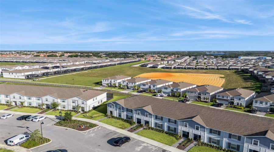 DAVENPORT, Florida 33897, 5 Bedrooms Bedrooms, ,4 BathroomsBathrooms,Residential,For Sale,PACIFIC,0,MFRO6352698