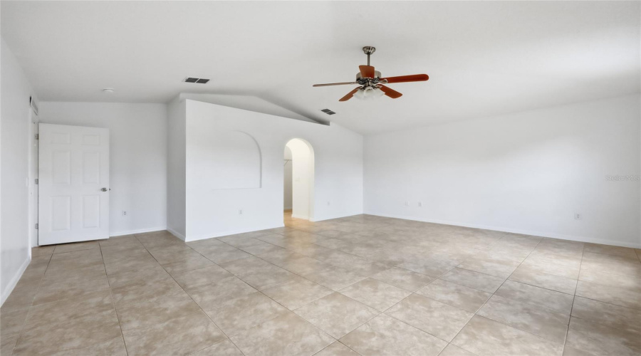 Master BEDROOM Suite- upstairs