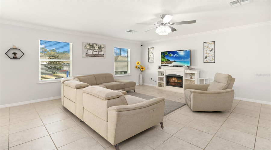 DAVENPORT, Florida 33896, 4 Bedrooms Bedrooms, ,2 BathroomsBathrooms,Residential,For Sale,BOCAVISTA,0,MFRO6382178