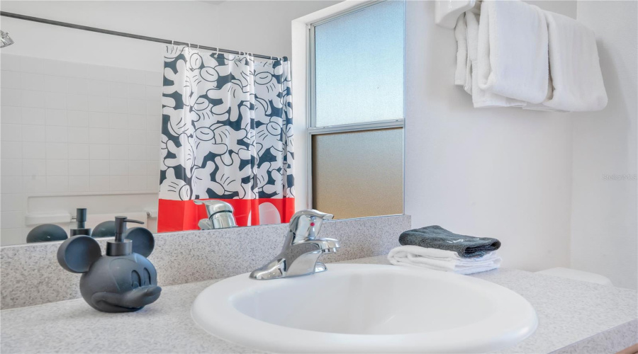 4th Bathroom - 2nd Floor