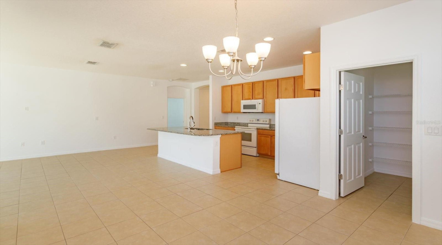 DAVENPORT, Florida 33837, 4 Bedrooms Bedrooms, ,2 BathroomsBathrooms,Residential,For Sale,MARIVAL,0,MFRO6356727