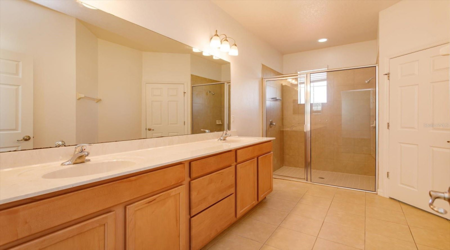 DAVENPORT, Florida 33837, 4 Bedrooms Bedrooms, ,2 BathroomsBathrooms,Residential,For Sale,MARIVAL,0,MFRO6356727