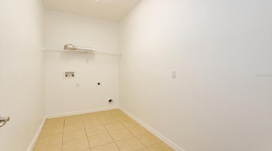 DAVENPORT, Florida 33837, 4 Bedrooms Bedrooms, ,2 BathroomsBathrooms,Residential,For Sale,MARIVAL,0,MFRO6356727