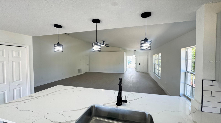 DAVENPORT, Florida 33837, 4 Bedrooms Bedrooms, ,2 BathroomsBathrooms,Residential,For Sale,HIGH RIDGE,0,MFRO6382429