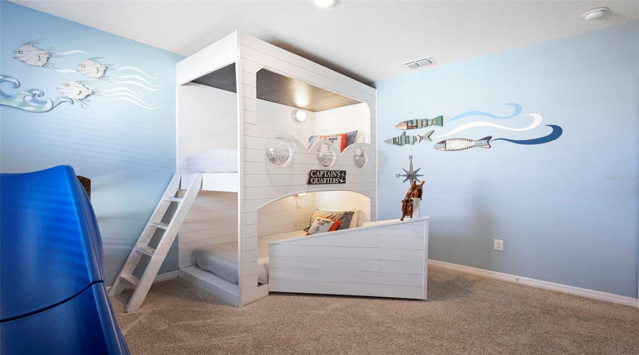 DAVENPORT, Florida 33837, 5 Bedrooms Bedrooms, ,4 BathroomsBathrooms,Residential,For Sale,OAKMOSS,0,MFRG5108167