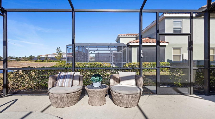 DAVENPORT, Florida 33837, 5 Bedrooms Bedrooms, ,4 BathroomsBathrooms,Residential,For Sale,OAKMOSS,0,MFRG5108167