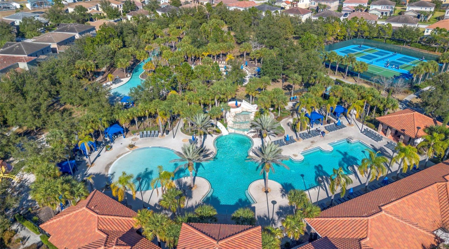 DAVENPORT, Florida 33837, 5 Bedrooms Bedrooms, ,4 BathroomsBathrooms,Residential,For Sale,OAKMOSS,0,MFRG5108167