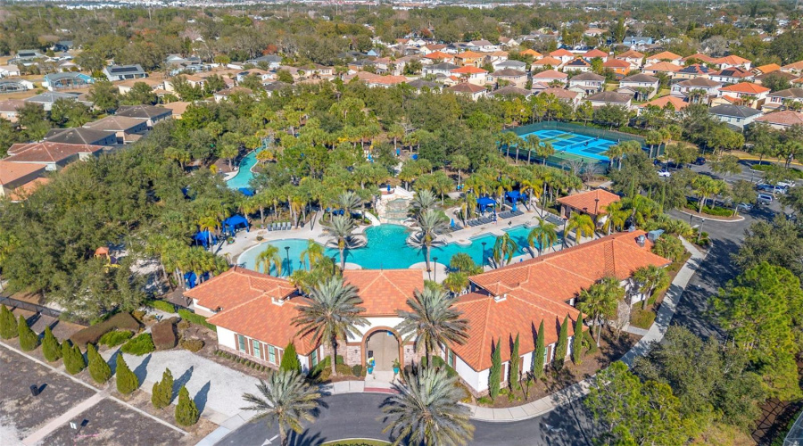 DAVENPORT, Florida 33837, 5 Bedrooms Bedrooms, ,4 BathroomsBathrooms,Residential,For Sale,OAKMOSS,0,MFRG5108167